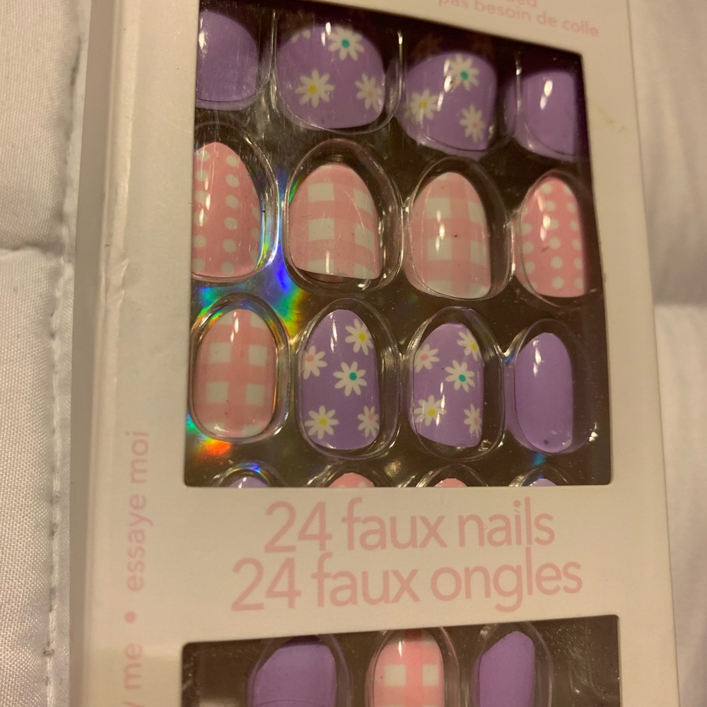 Purple and Pink Faux Nails Set